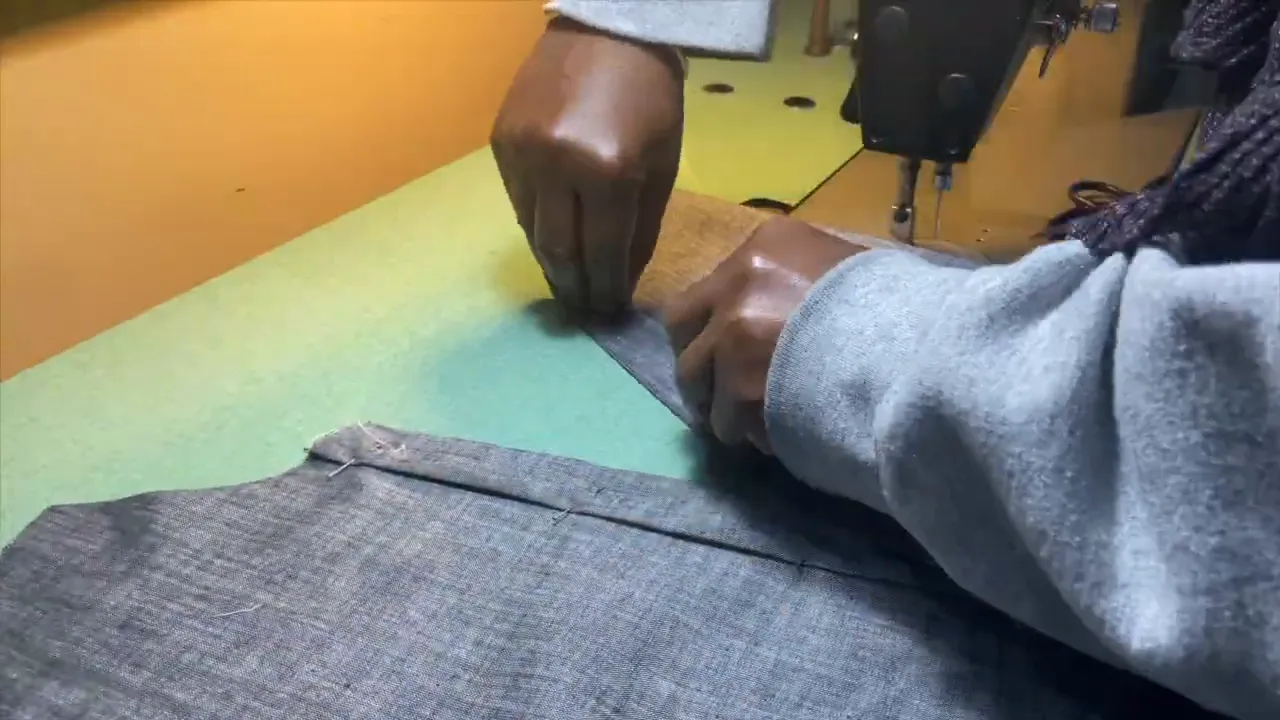 Sewing the placket of the shirt dress